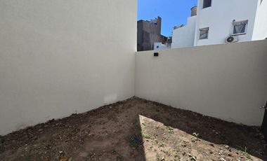 Departamento en Domingo Silva al 1200