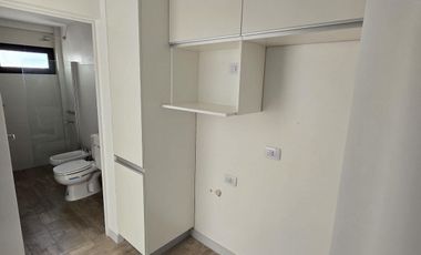 Departamento en Domingo Silva al 1200
