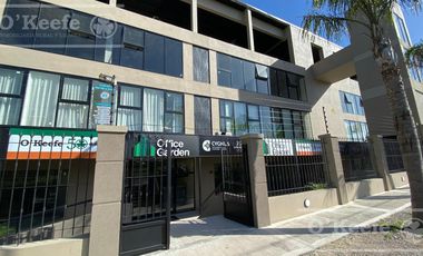 Oficina en venta con cochera cubierta a estrenar - Office Garden - Hudson
