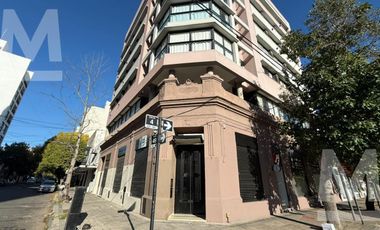 49 Nro. 451 Esq. 4  (3º A)