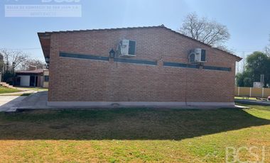 Quinta en Santa Lucia - San Lorenzo entre Colon y San Juan