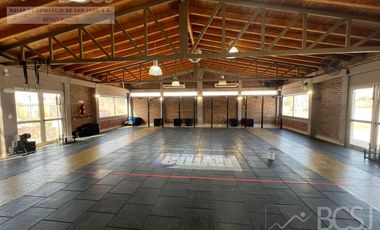 Quinta en Santa Lucia - San Lorenzo entre Colon y San Juan