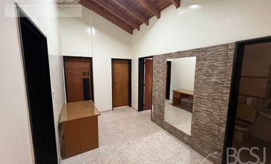 Quinta en Santa Lucia - San Lorenzo entre Colon y San Juan