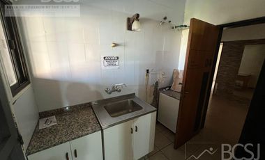 Quinta en Santa Lucia - San Lorenzo entre Colon y San Juan