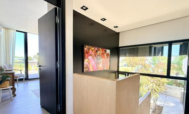 Excelente chalet de  diseño en Rumencó Joven