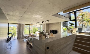 Excelente chalet de  diseño en Rumencó Joven