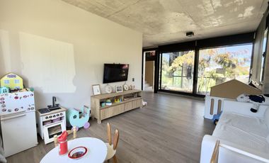 Excelente chalet de  diseño en Rumencó Joven