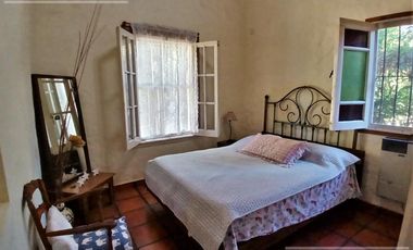 Quinta en venta. El Pato, sobre lote de 1200 m2. 6 ambientes con Pileta