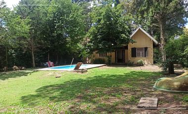Quinta en venta. El Pato, sobre lote de 1200 m2. 6 ambientes con Pileta