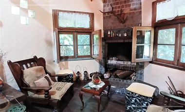 Quinta en venta. El Pato, sobre lote de 1200 m2. 6 ambientes con Pileta
