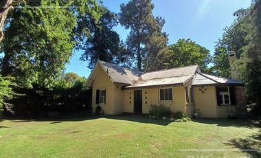 Quinta en venta. El Pato, sobre lote de 1200 m2. 6 ambientes con Pileta