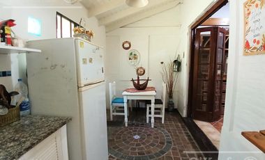 Quinta en venta. El Pato, sobre lote de 1200 m2. 6 ambientes con Pileta