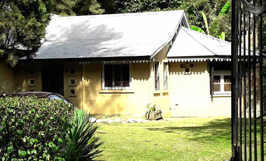 Quinta en venta. El Pato, sobre lote de 1200 m2. 6 ambientes con Pileta
