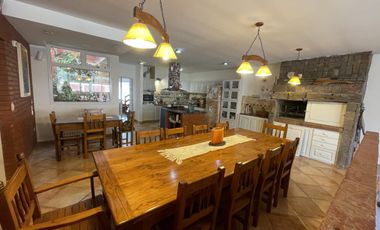 Vende Casa - ubicación privilegiada - Puerto Madryn