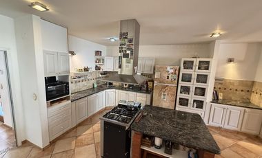 Vende Casa - ubicación privilegiada - Puerto Madryn