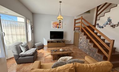 Vende Casa - ubicación privilegiada - Puerto Madryn