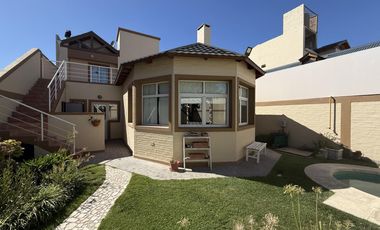 Vende Casa - ubicación privilegiada - Puerto Madryn