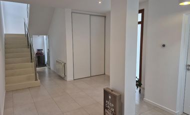 Venta Casa Gerencial 3 Dorm Barrio Santa Angela III, Centenario, Neuquén