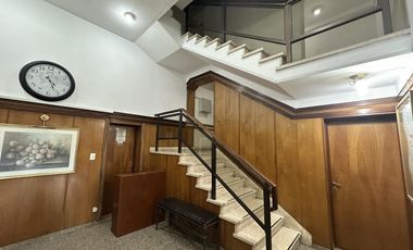 Departamento en Venta de 3 ambientes, balcón y lavadero. Pleno Centro Zarate