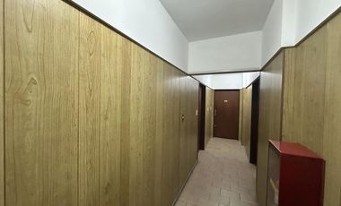Departamento en Venta de 3 ambientes, balcón y lavadero. Pleno Centro Zarate