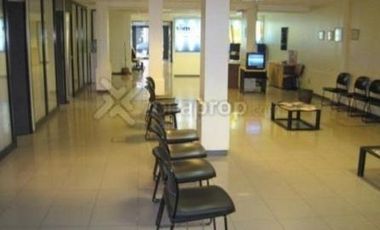 Excelente Local en Zona Altamente Comercial!