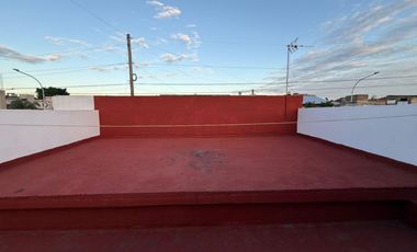 CASA MAS DEPTO ATRAS DE DOS AMBIENTES VENTA EN BENITO PEREZ GALDOS 1513 (VALENTIN ALSINA)