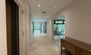 Residencia Exclusiva en Ven 3 plantas con 4 dormitorios Barrio Parque - Palermo Chico
