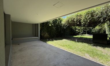 Residencia Exclusiva en Ven 3 plantas con 4 dormitorios Barrio Parque - Palermo Chico