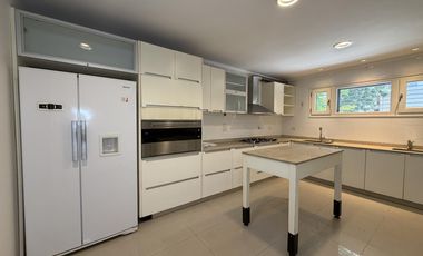 Residencia Exclusiva en Ven 3 plantas con 4 dormitorios Barrio Parque - Palermo Chico