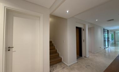 Residencia Exclusiva en Ven 3 plantas con 4 dormitorios Barrio Parque - Palermo Chico