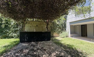 Residencia Exclusiva en Ven 3 plantas con 4 dormitorios Barrio Parque - Palermo Chico
