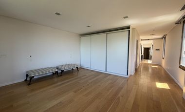 Residencia Exclusiva en Ven 3 plantas con 4 dormitorios Barrio Parque - Palermo Chico
