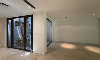 Residencia Exclusiva en Ven 3 plantas con 4 dormitorios Barrio Parque - Palermo Chico