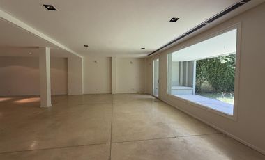 Residencia Exclusiva en Ven 3 plantas con 4 dormitorios Barrio Parque - Palermo Chico