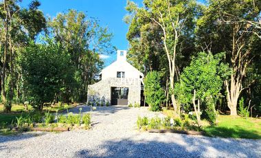 Lote en barrio de chacras en Zelaya con entorno natural y gran amplitud