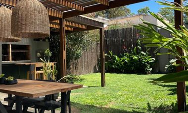 Casa de diseño en  HURLINGHAM