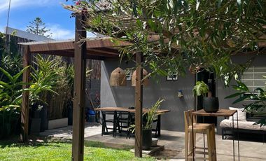 Casa de diseño en  HURLINGHAM