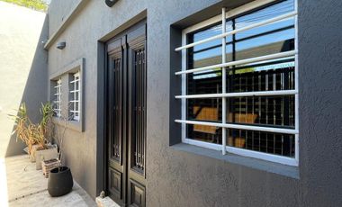 Casa de diseño en  HURLINGHAM