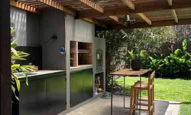 Casa de diseño en  HURLINGHAM