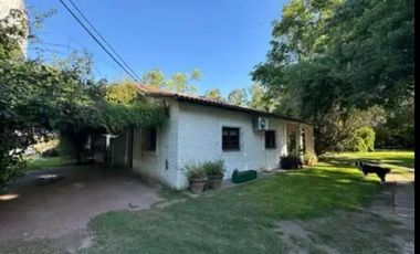 Quinta en Pilar Centro con parque de 4.162 m², pileta y casa de huéspedes