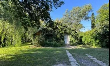 Quinta en Pilar Centro con parque de 4.162 m², pileta y casa de huéspedes