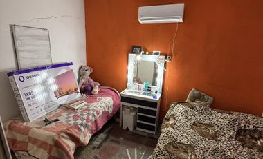 Casa en venta Malvinas Argentinas a reciclar 3 ambientes