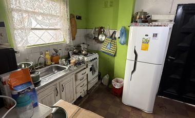 Casa en venta Malvinas Argentinas a reciclar 3 ambientes