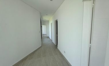 Casa en venta en rotonda con vista a la laguna | Área 11, San Sebastián, Loma Verde, Zelaya, Escobar