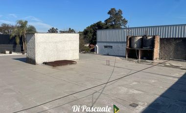 VENTA Local con Galpon de 327 m2 en 2 Plantas sobre Avenida Victorica - Moreno Norte