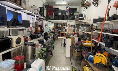 VENTA Local con Galpon de 327 m2 en 2 Plantas sobre Avenida Victorica - Moreno Norte