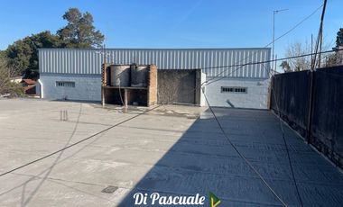 VENTA Local con Galpon de 327 m2 en 2 Plantas sobre Avenida Victorica - Moreno Norte