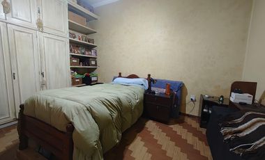 CASA EN PH VENTA 3 AMB EN CEFERINO NAMUNCURA 3642 (REMEDIOS DE ESCALADA)