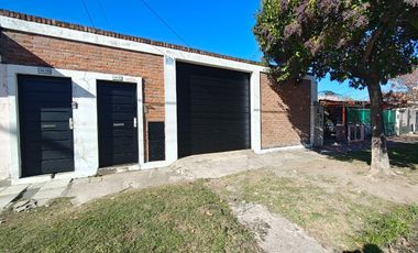 CASA EN PH VENTA 3 AMB EN CEFERINO NAMUNCURA 3642 (REMEDIOS DE ESCALADA)