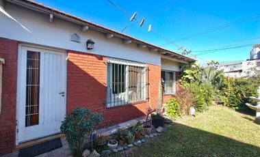 CASA EN PH VENTA 3 AMB EN CEFERINO NAMUNCURA 3642 (REMEDIOS DE ESCALADA)
